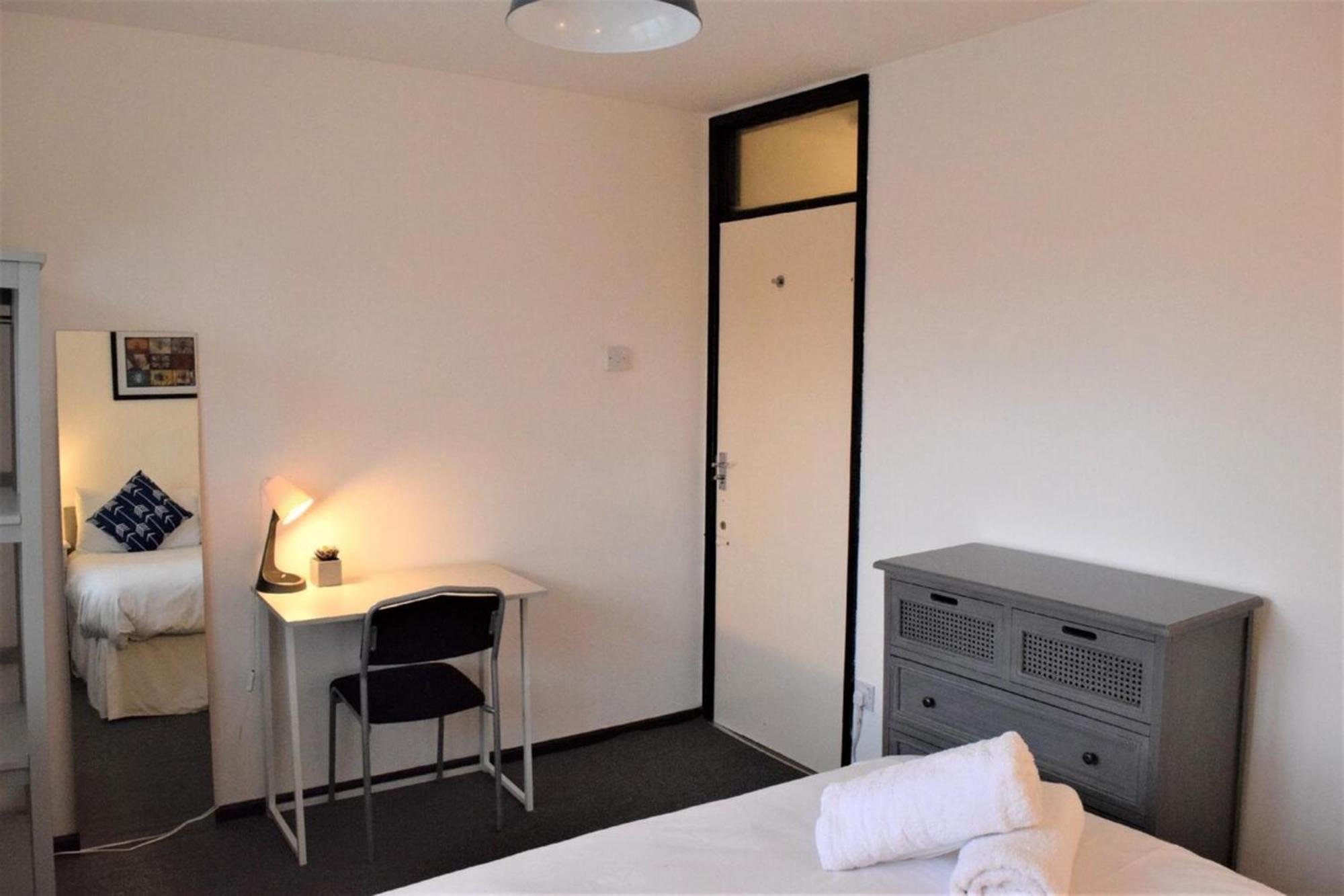 Apartment Modern & Central 2bd Flat! - Manchester! Manchester